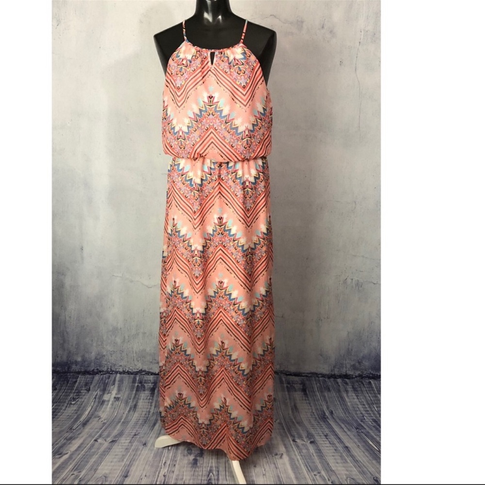 EUC No Boundaries Popover Maxi Dress - Size Medium